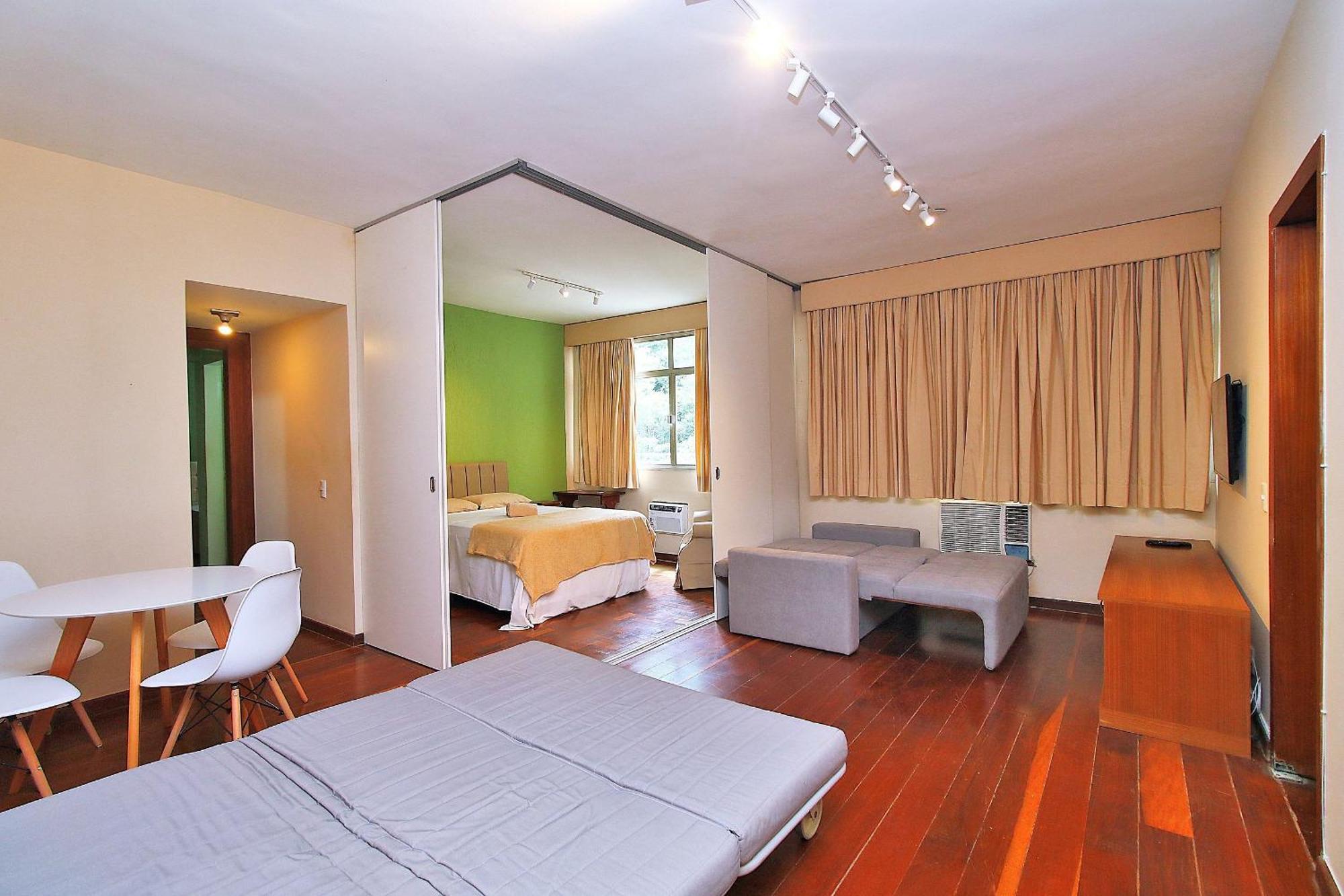 Apartamento Silencioso 6 Pessoas, 2 Quadras Da Praia, Proximo A Bares, Restaurantes E Metro Río de Janeiro